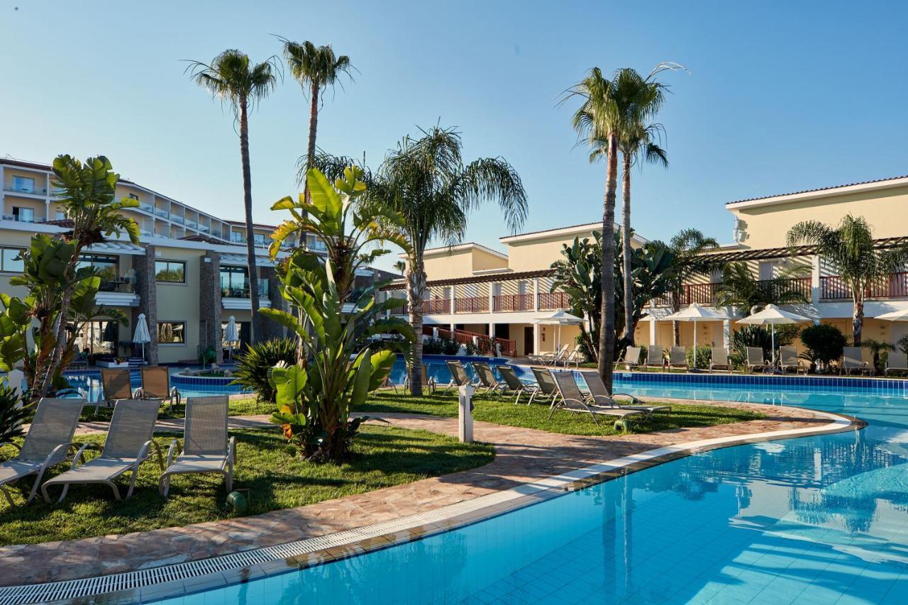 Atlantica Aeneas Resort 아이아 나파 외부 사진