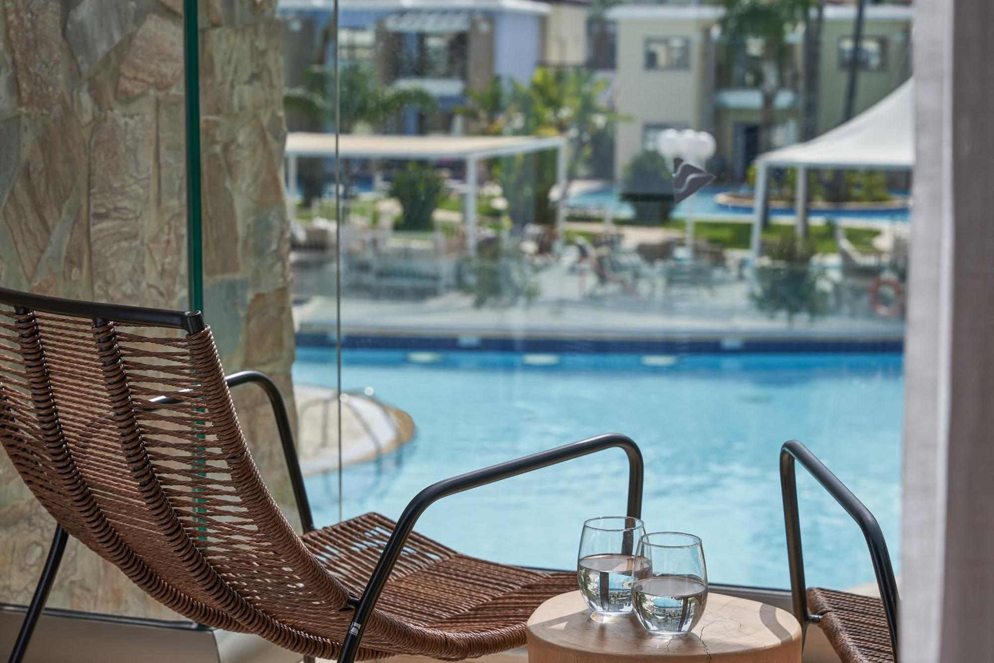 Atlantica Aeneas Resort 아이아 나파 외부 사진
