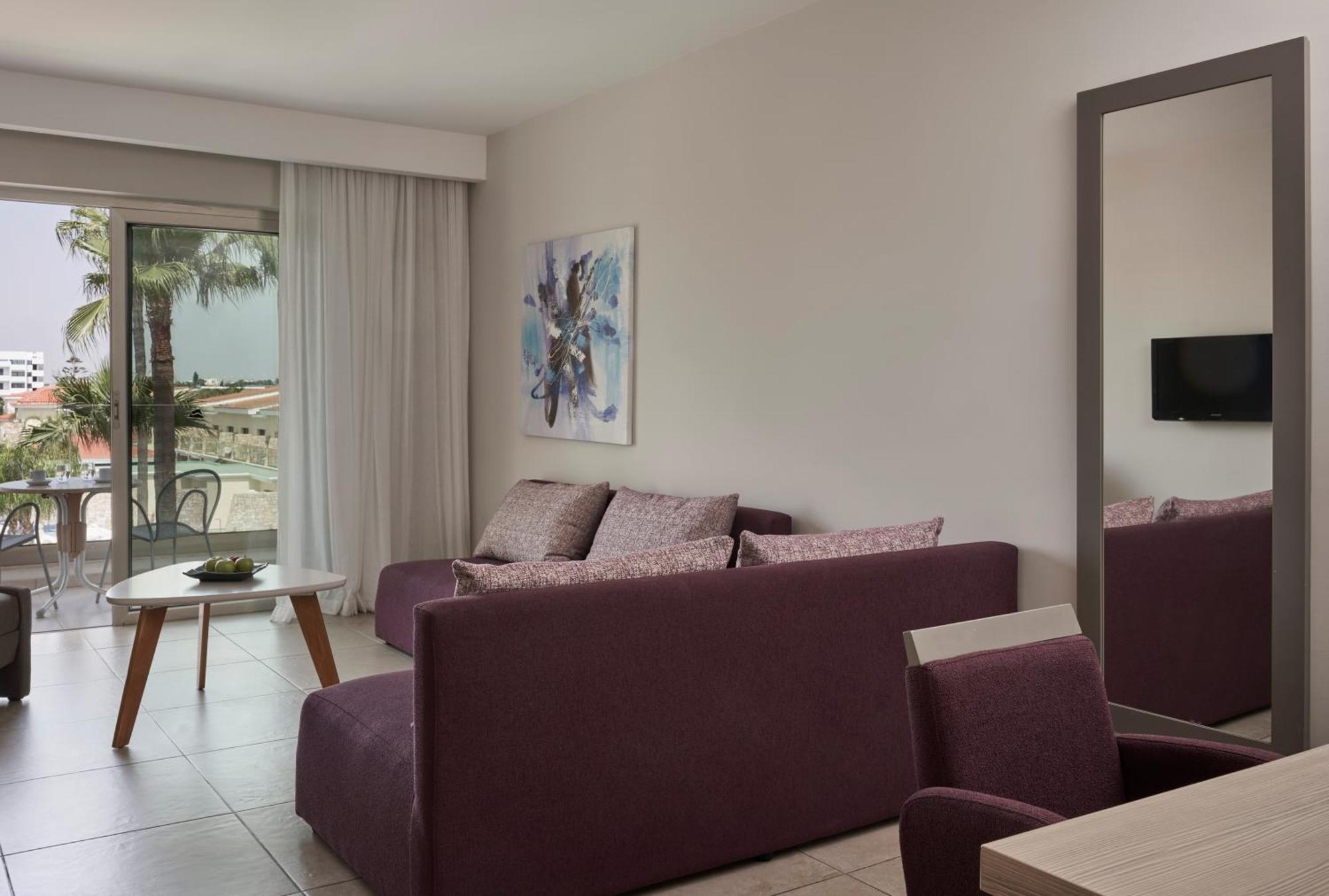 Atlantica Aeneas Resort 아이아 나파 외부 사진