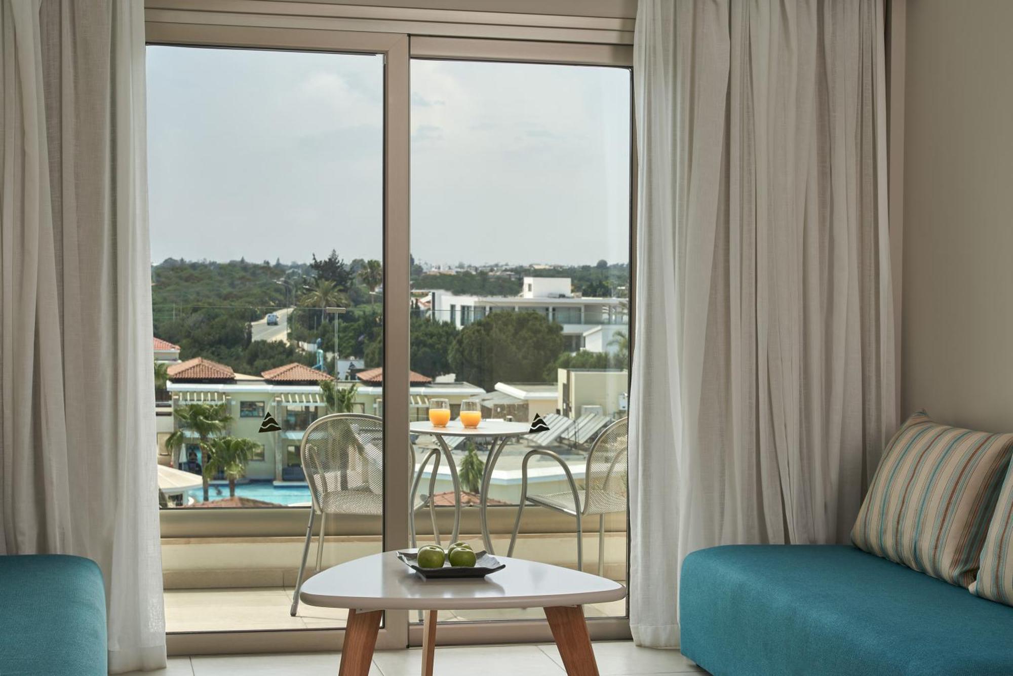 Atlantica Aeneas Resort 아이아 나파 외부 사진
