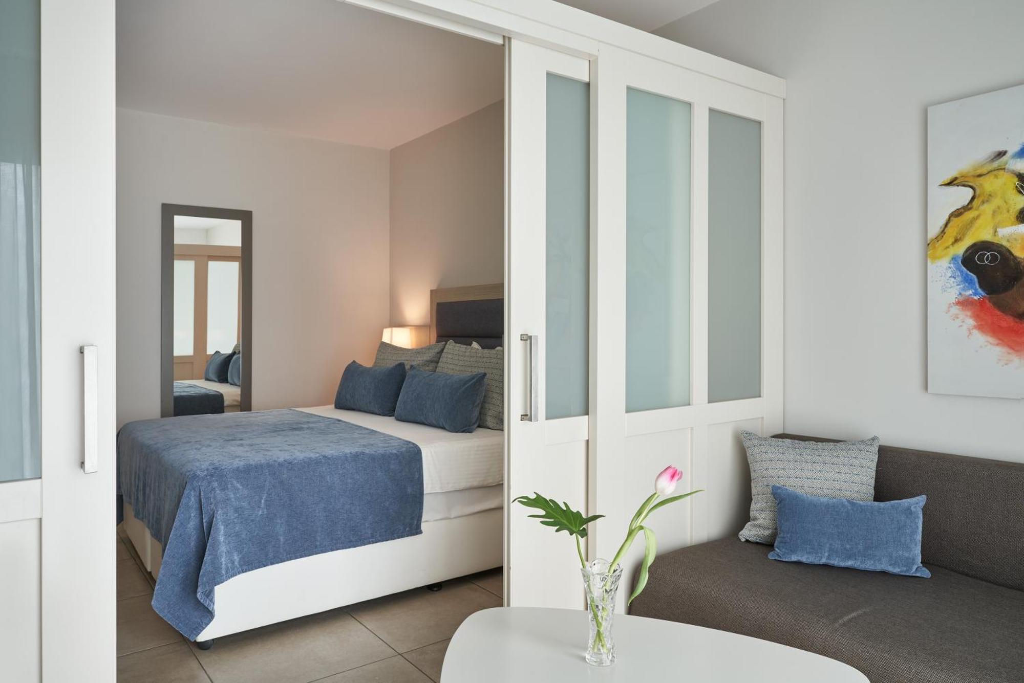 Atlantica Aeneas Resort 아이아 나파 외부 사진